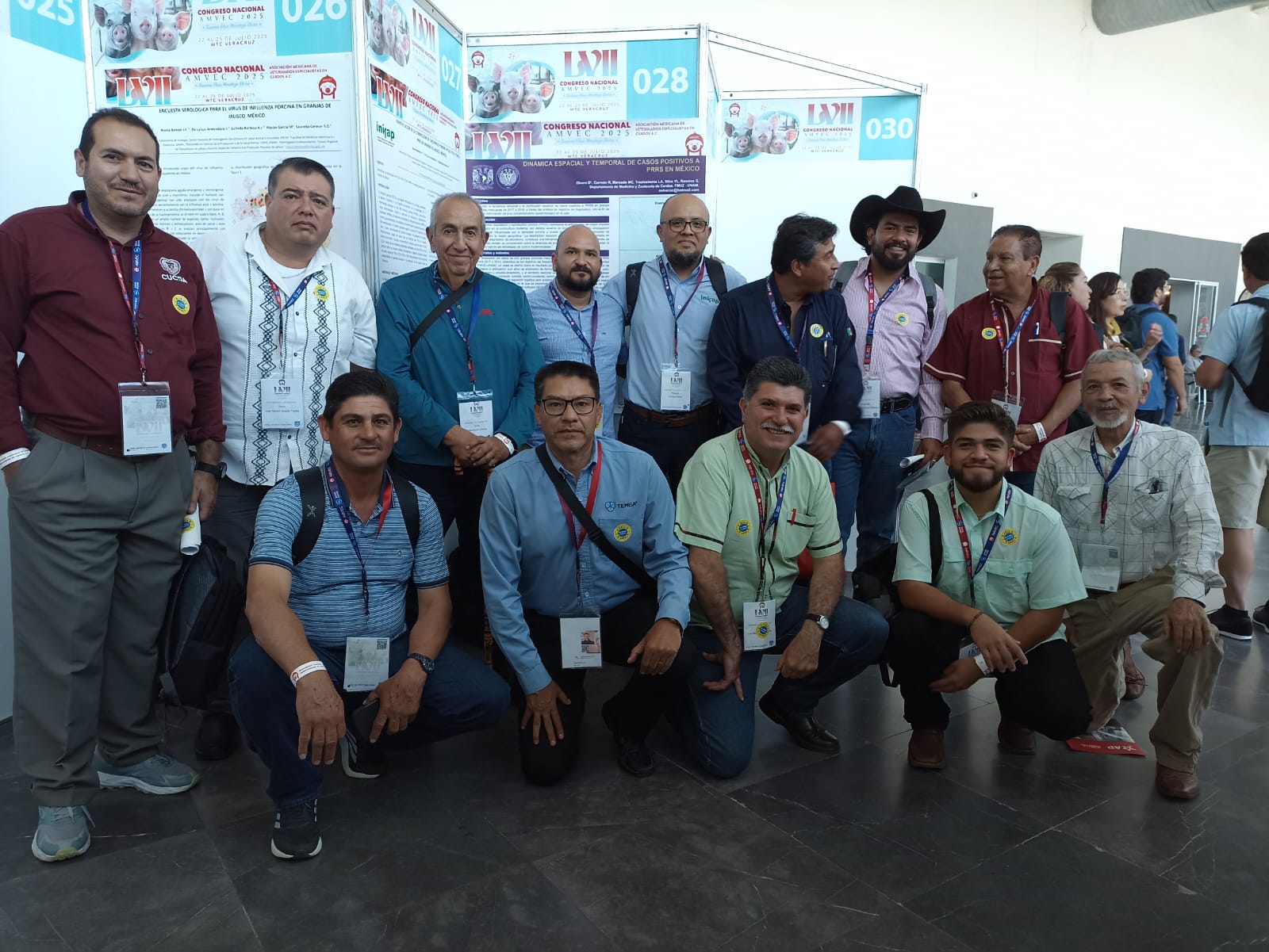 Engagement with veterinarians from the Asociación de Médicos Veterinarios Especialistas en Cerdos de Occidente (AMVECO) at the AMVEC Congress Veracruz 2025.