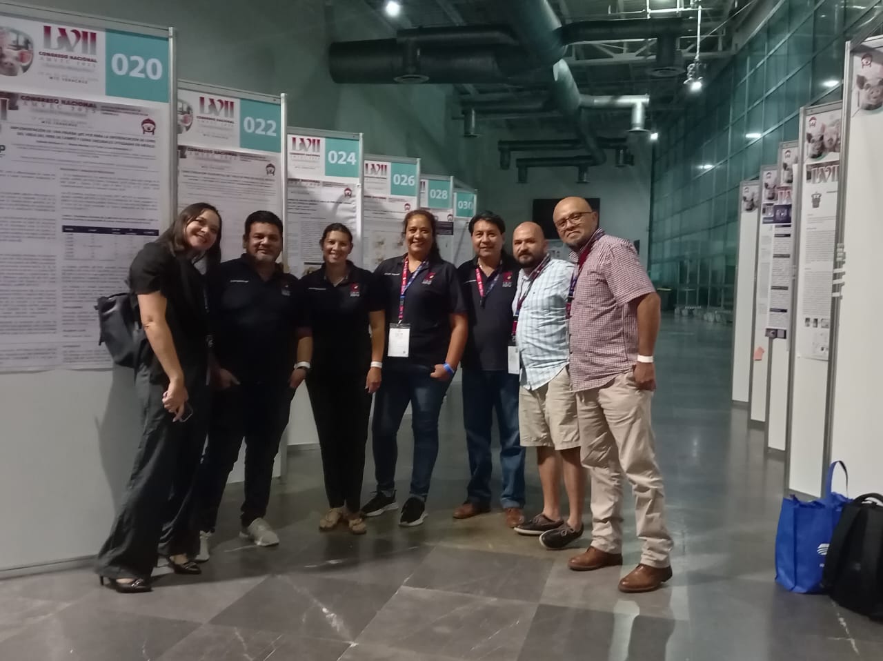 Research team at the poster session, AMVEC Congress Veracruz 2025.